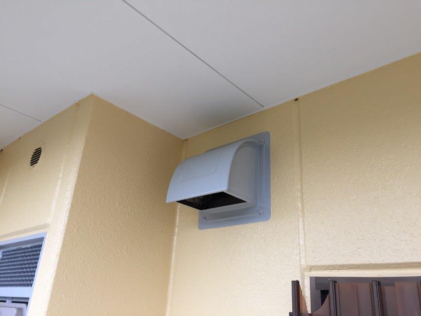 換気フード 上塗り塗装