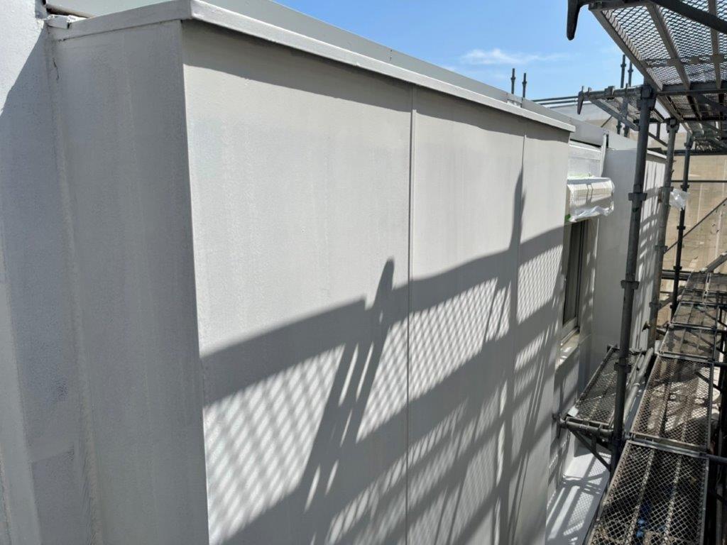 ボード壁の下塗り塗装