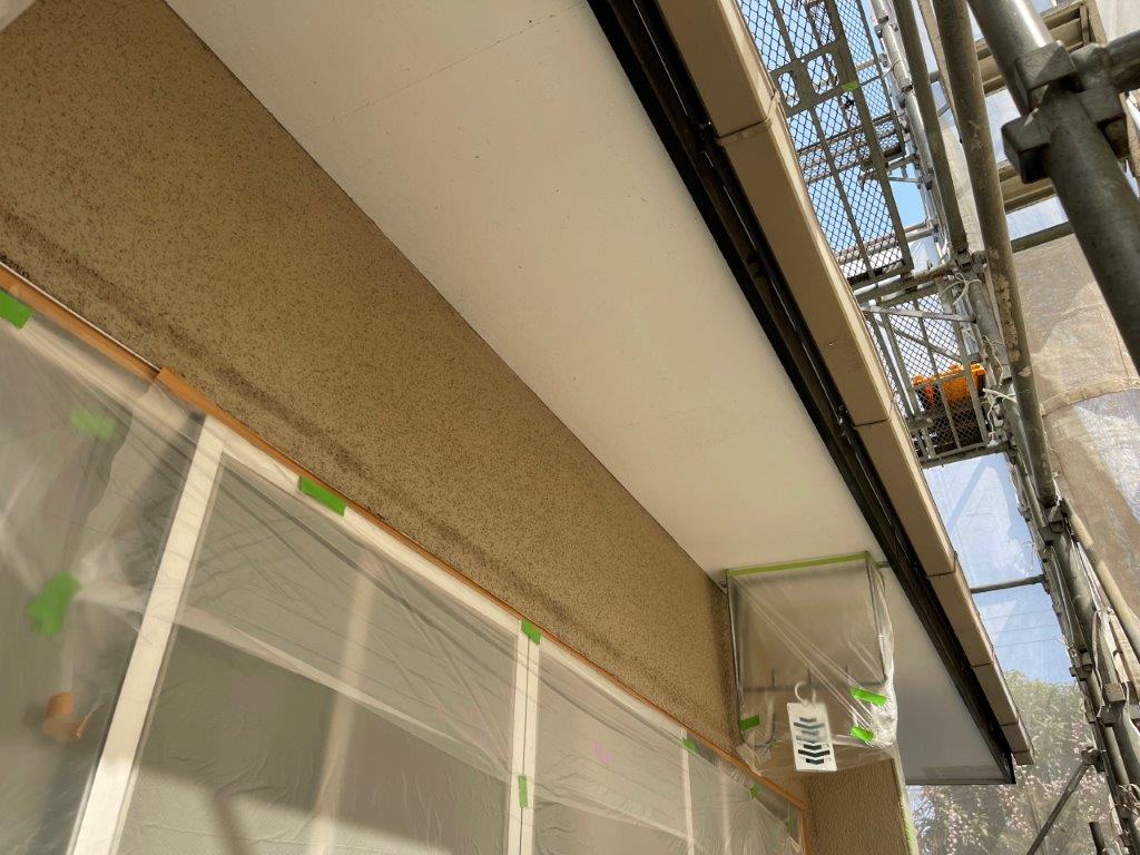 軒天の上塗り塗装後