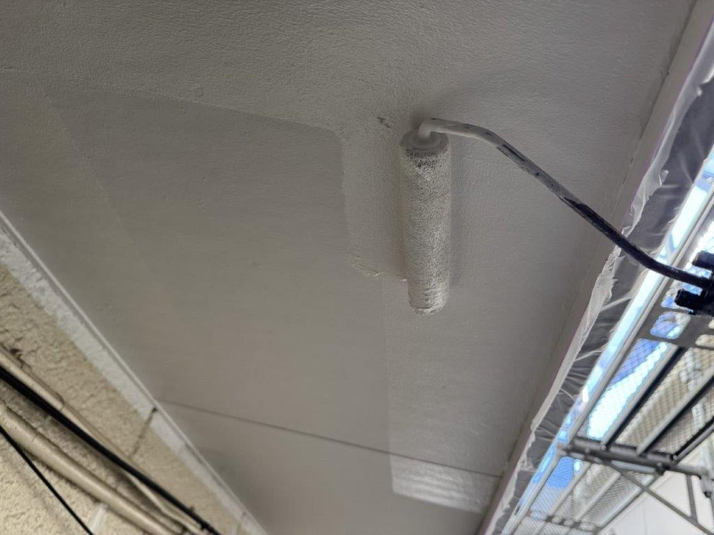 上裏の上塗り塗装